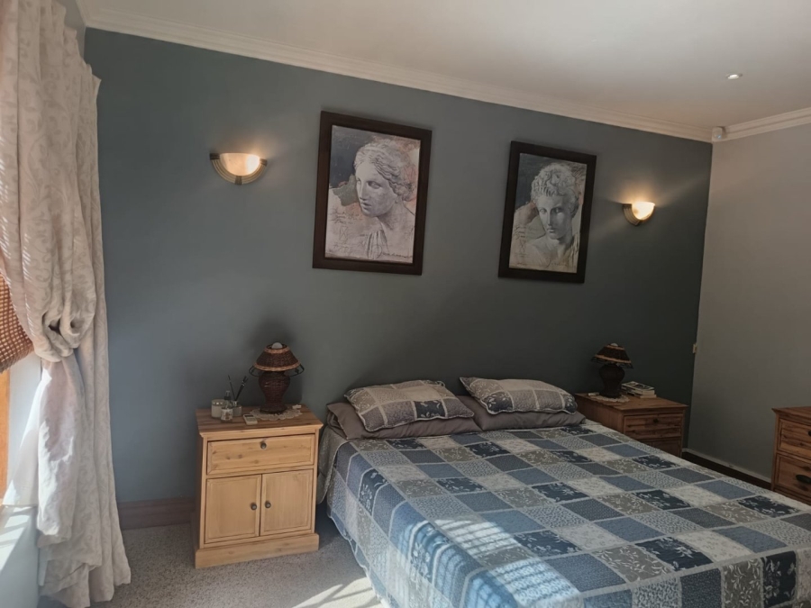 4 Bedroom Property for Sale in Hillcrest Northern Cape